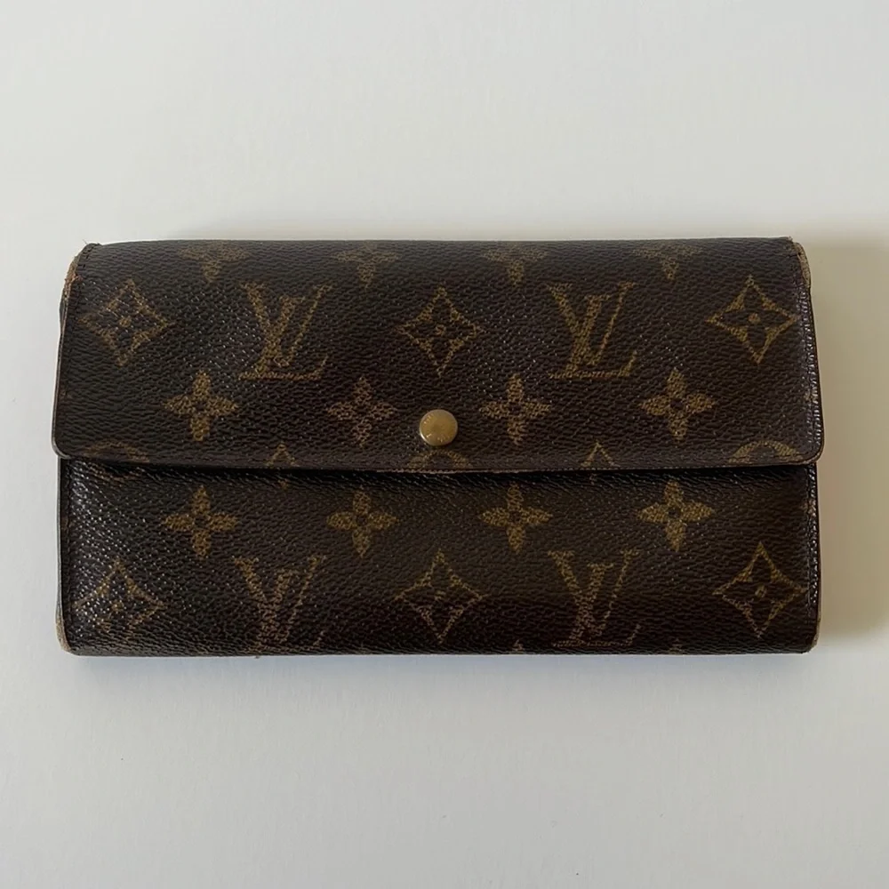 Louis Vuitton vintage wallet